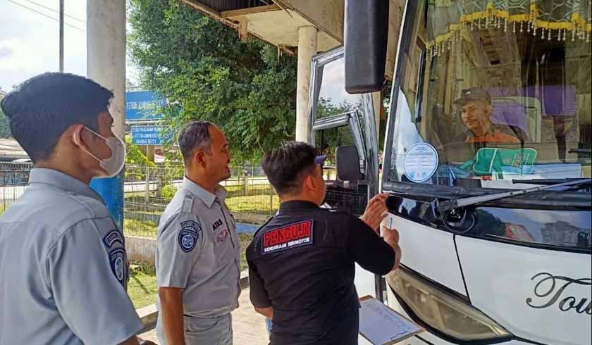 Angkutan Bus Pariwisata