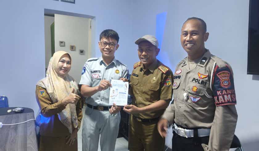 Pegawai Dinas Pariwisata