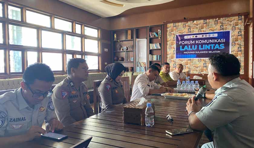 Gelar Forum Komunikasi Lalu Lintas