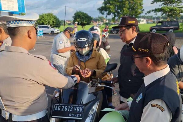 Menggelar Operasi Gabungan