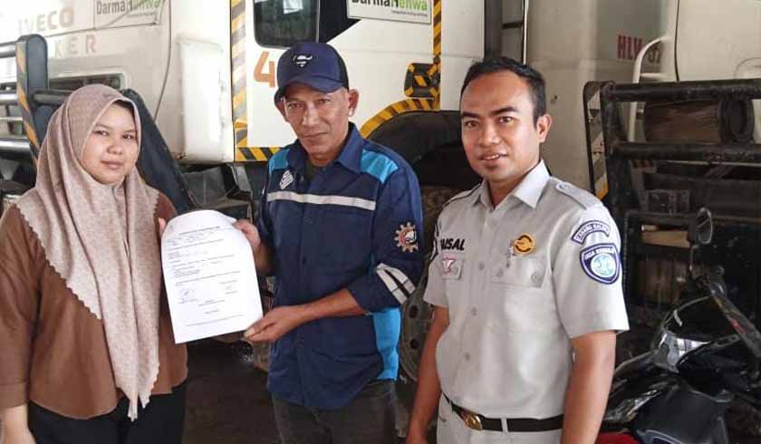 dengan Melakukan CRM