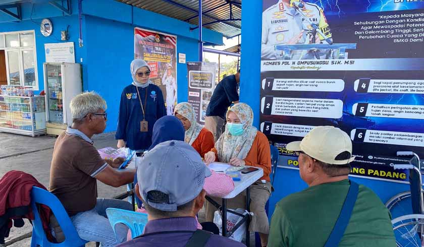 di Pelabuhan Belakang Padang