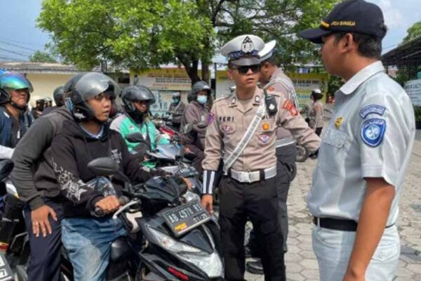 di Halaman Samsat Kodya