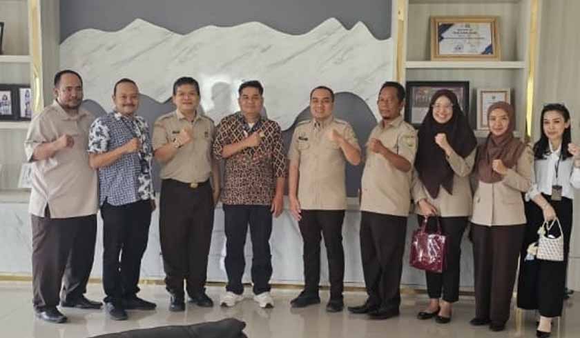 Dalam Tingkatkan Pelayanan