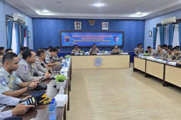 Latpraops Patuh Mahakam 2025