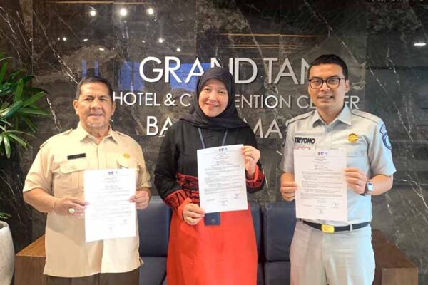dengan Hotel Grand Tan Banjarmasin