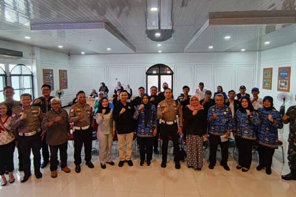 di Kantor Kecamatan Regol