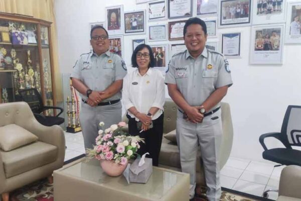 di SMP Negeri 6 Denpasar