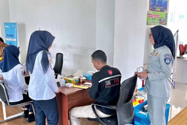 di Terminal Ciakar Sumedang