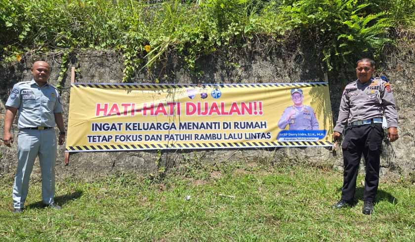 di Titik Rawan Laka Lantas