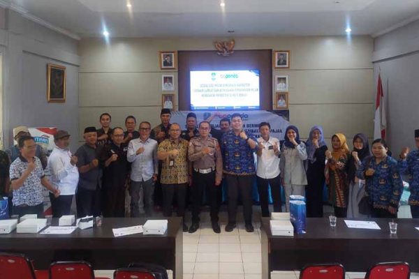 ke Warga Kecamatan Rawalumbu