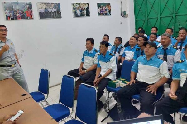 untuk Sopir Bus dan Truk