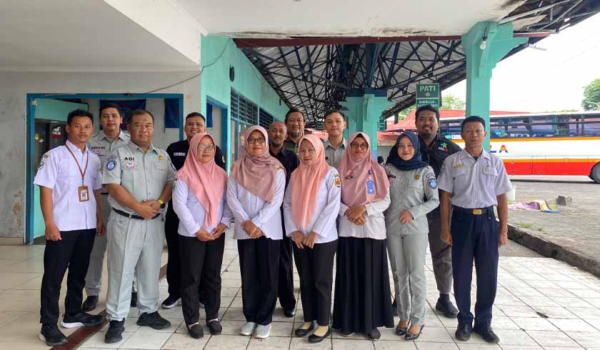 Melalui Mobil Unit Kecelakaan Lalu Lintas