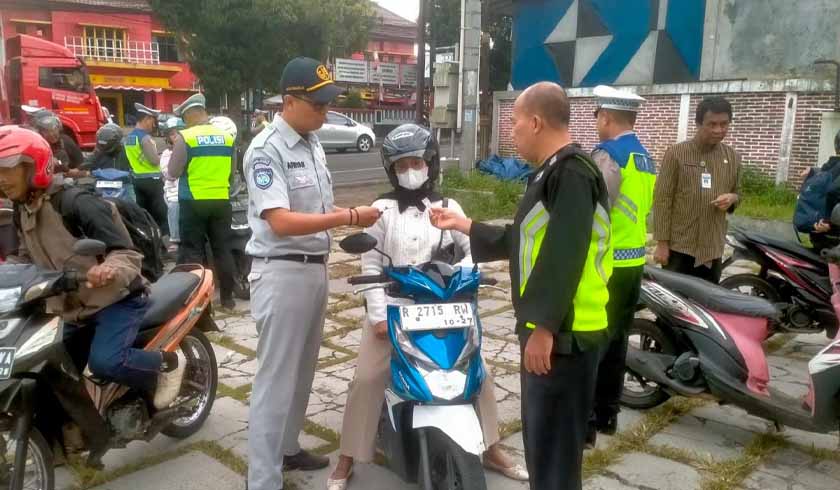 di Jalan S. Parman Banjarnegara