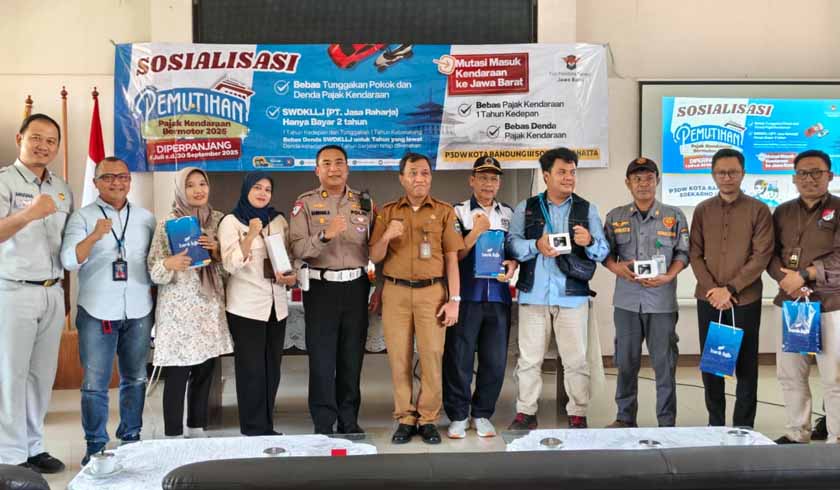 di Kantor Kecamatan Cibiru