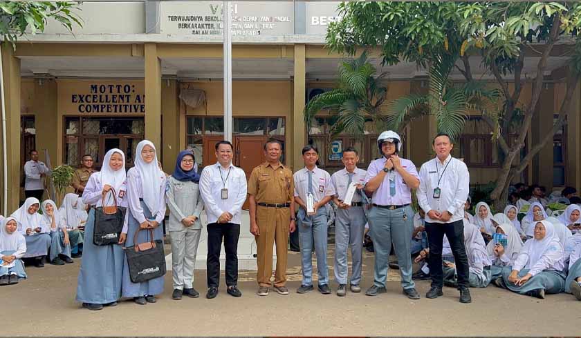 Di SMAN 1 Karawang