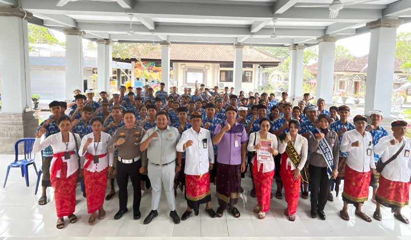 di SMAN 1 Mengwi