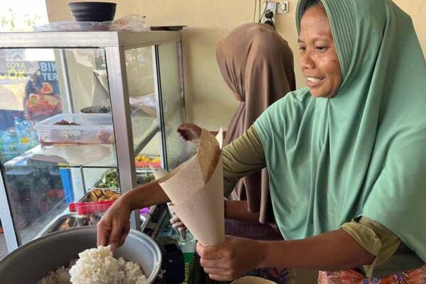 Lokal Kebanjiran Pembeli