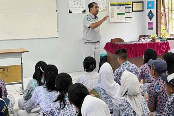 Pengajar Peduli Keselamatan Lalu Lintas
