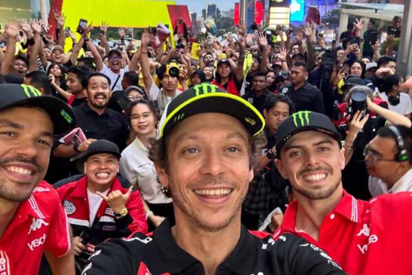 Sapa Penggemar di Indonesia