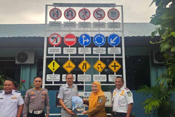 Tertinggi di Kota Batam