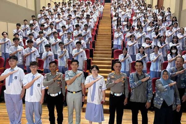 di SMA Maitreyawira Kota Batam