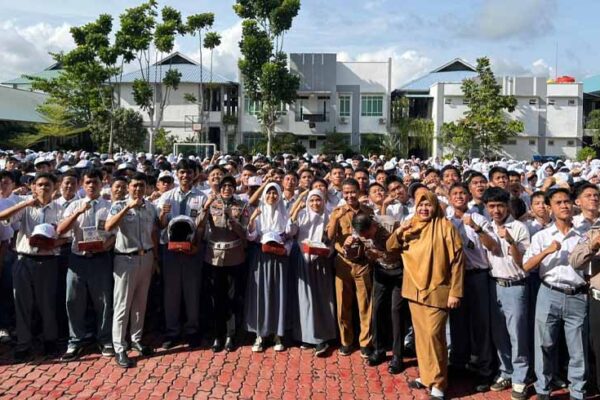 di SMAN 8 Kota Batam