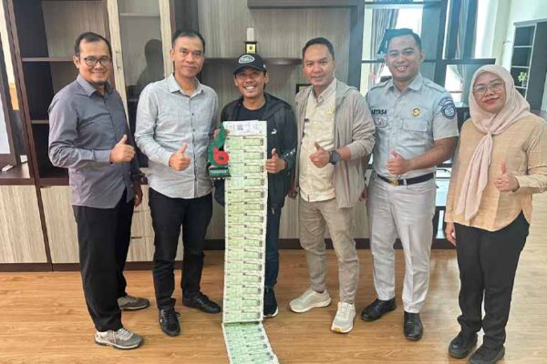 Lakukan Pelunasan Pajak Kendaraan