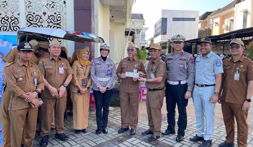 di Halaman Kantor BPKPAD Kota Banjarmasin