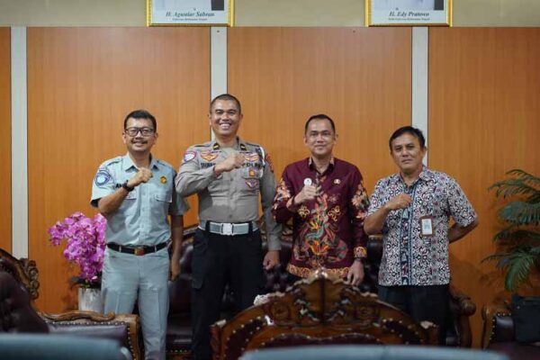 Lalu Lintas di Tingkat SLTA