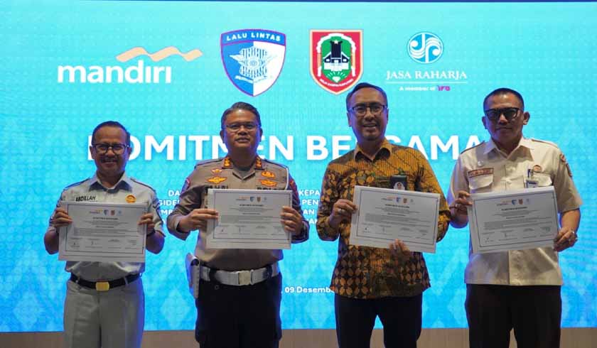 Melalui Penandatanganan Komitmen