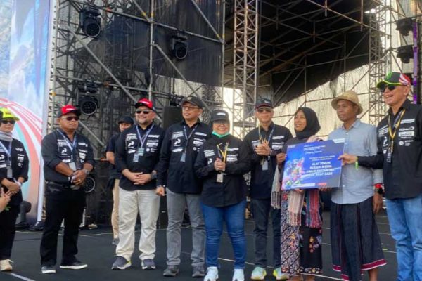 Desa Adat Sade